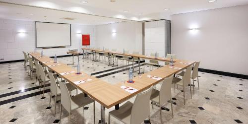 Hotel NH Collection Villa de Bilbao