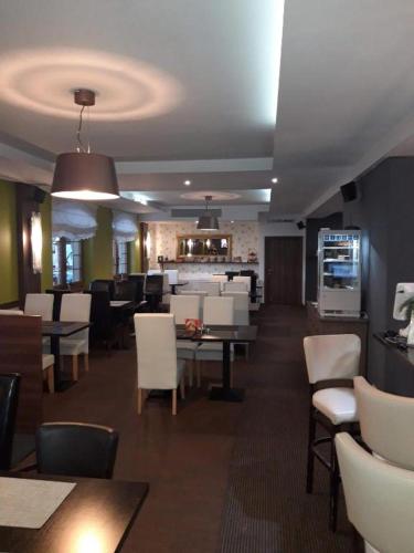 ห้องอาหาร, Apartment House Kamzík 9 (Apartment House Kamzik 9) in โดโนวาลี