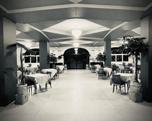 Ресторан, Hotel Hermitage in Кампі Бізенціо