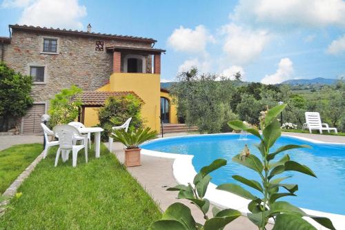 Holiday home in Lamporecchio 