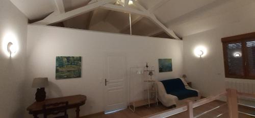 Létesítmények, LA CHOUETTE in Neuville Bosc