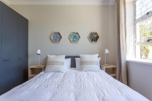Two-Bedroom Apartment image 5