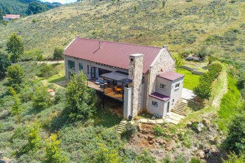 93 Hillcrest, Dullstroom (photo 2)