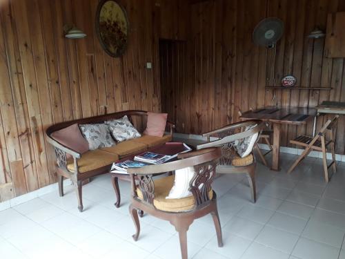 Wood cabin
