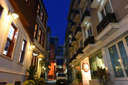 Elyka Hotel - image 4