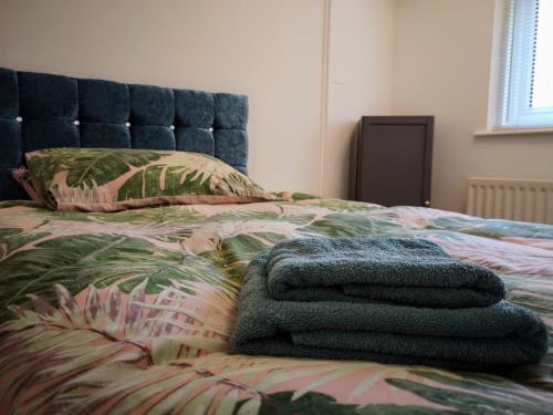 BrumStay UK - 3 Bed Duplex with Garden and On Street Parking for upto 3 cars and fibre broadband with speed upto 150mbps gîte à louer Birmingham BT Tower