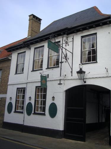 . Crown Hotel