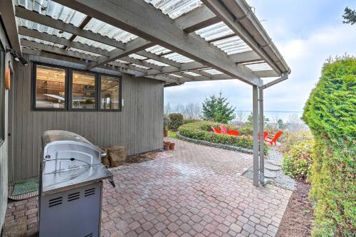 Lovely Coupeville Home with Puget Sound Views!