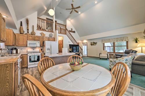 Inviting Lake Vue Lodge Home with Fire Pit and Deck in Lewiston, USA