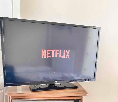 아나비소스 Seaview 2nd flr. apt. next to the beach, wifi,a/c,p/c media. 4성급 싱글룸 객실