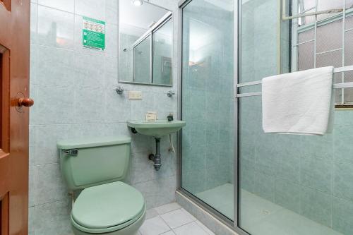 Standard Single Room image 4