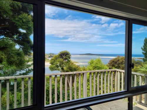Tree House - Apartment - Taieri Mouth
