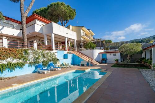  HomeHolidaysRentals Monde III, Unterkunft in Tordera