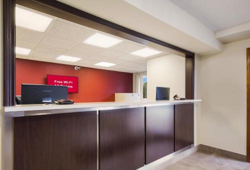 Red Roof Inn Lawrenceburg Red Roof Inn Lawrenceburg