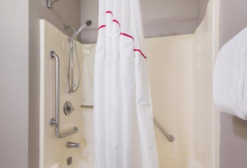 Red Roof Inn Lawrenceburg Red Roof Inn Lawrenceburg