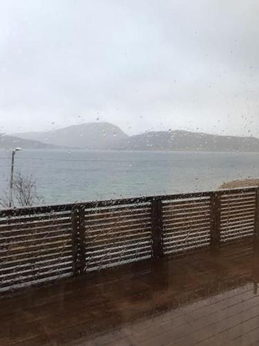 Trivelig fritidshus på Årnes, Senja (Trivelig fritidshus pa Arnes, Senja) in Gibostad