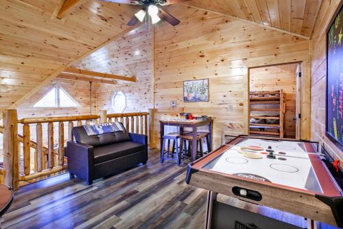 Swimming Bears Lodge 1 with Indoor Pool and Hot Tub in Pigeon Forge, USA