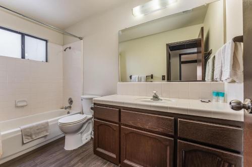 Mountain Trail Lodge and Vacation Rentals