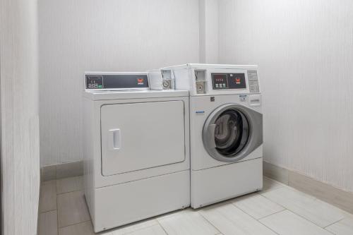 Foto - Holiday Inn Express & Suites Dallas East - Fair Park by IHG