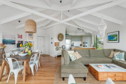 The Condo at Palm Beach by Waiheke Unlimited