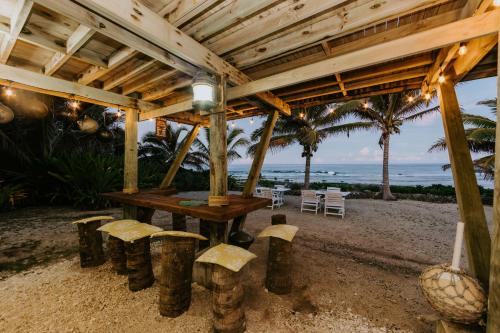 Sunrise Beach Bungalows - 바/라운지