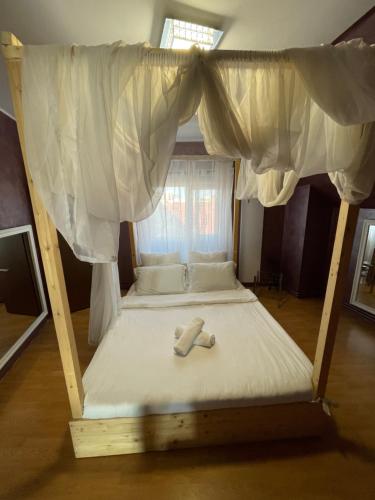 1 queen bed