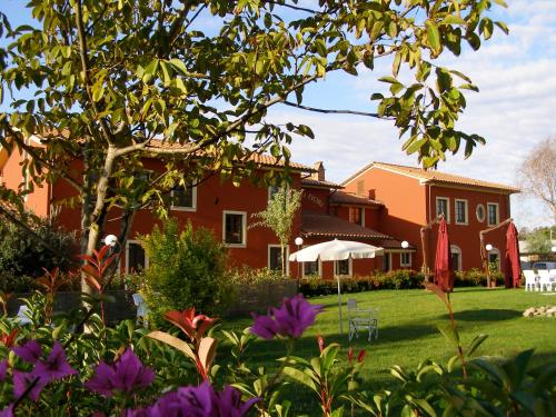  Room in Holiday house - Apartment in Farmhouse Casolare dei Fiori in Chiesina Uzzanese