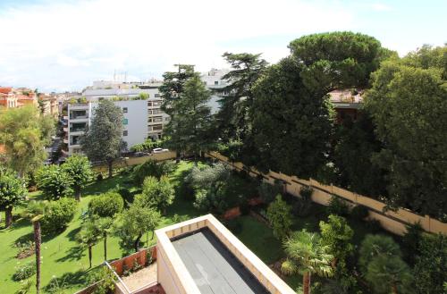 Room In Roma Isole - image 9