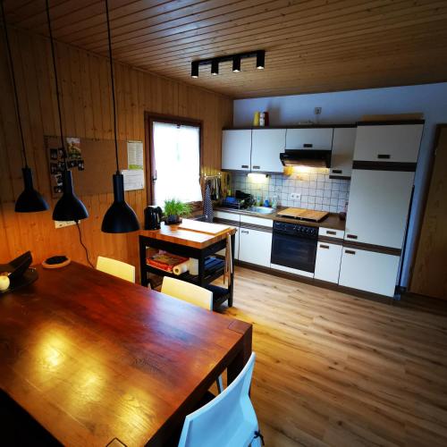 BB19 Eifel-Ferienhaus am Moseltal mit Saunahaus in Kliding