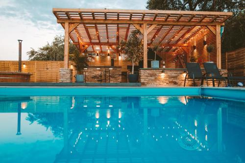Vila Casa din gradina