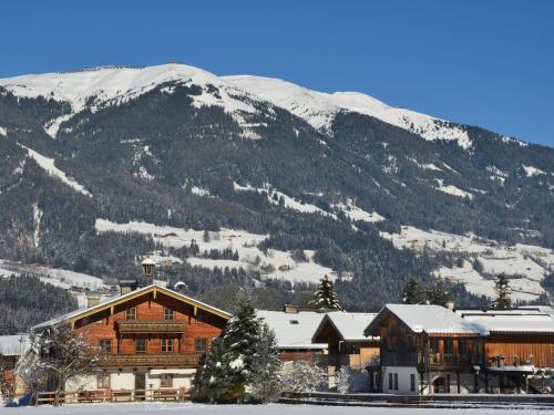 Serene Cottage in Neukirchen am Gro venediger