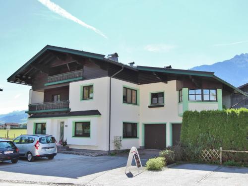 Spacious Apartment near Ski Area in Niedernsill - Location saisonnière - Niedernsill