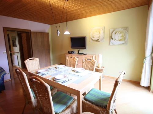 Apartment in Krispl near Hiking Trails