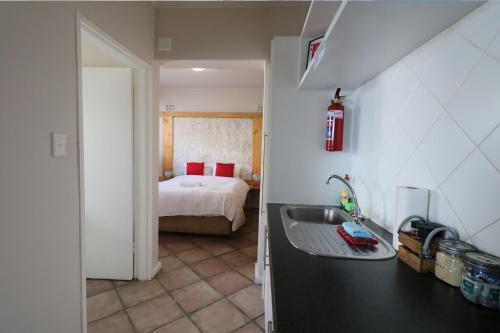 THE PLACE Muizenberg Room Type - Apartment - Ground Floor