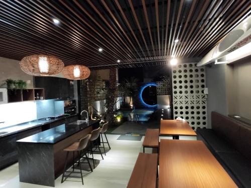 后花園 The Backyard Villa - 주방