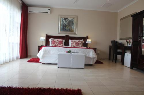 Suite image 10