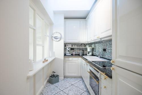 Apartment with Sea View image 10
