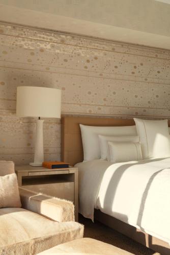 Cheval Blanc Paris & Dior Spa Cheval Blanc Paris Room Type - Louver Deluxe room
