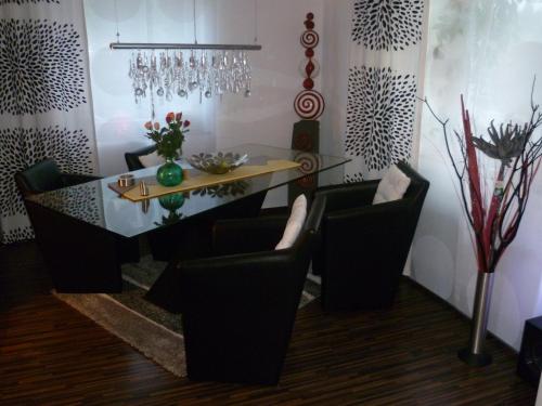 Facilities, Ambiente in Mehren (Rhineland-Palatinate)