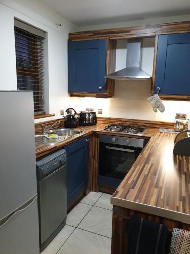Ulster Cottages - image 3