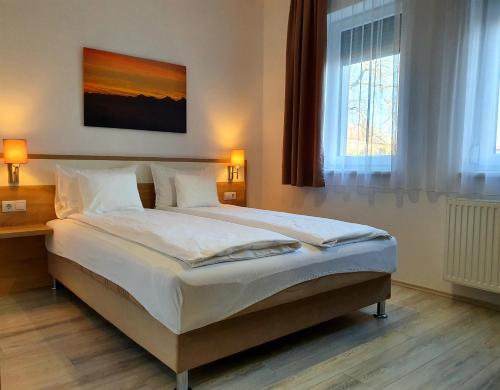Maya Apartment in Sarvar