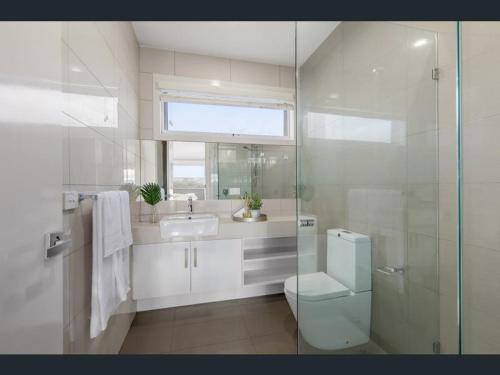 Spacious Townhouse with 2 Bedroom and 2 Bathroom in Boxhill for Families and young people