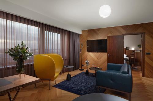 room detail thumbnail 0