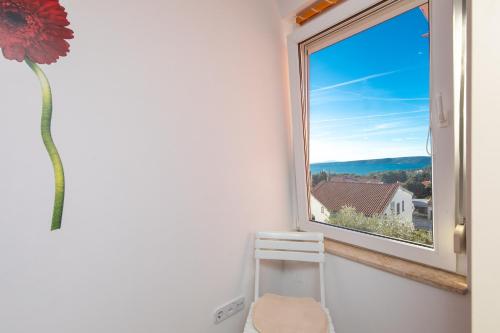 Apartment Sole with great view! - image 4