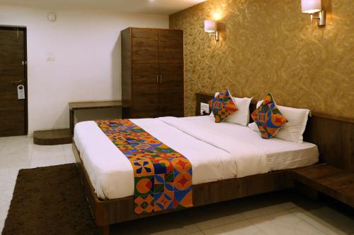 Hotel Varsha Inn