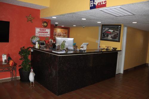 Chaparral Motel Hallettsville in Hallettsville (TX)