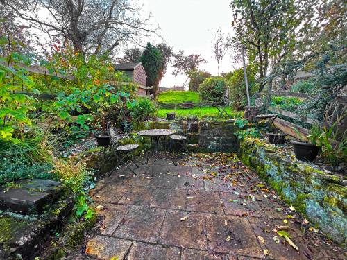 Dārzs, 2 Bed Cottage - Sleeps 4 - Pets - Parking in Blackshaw