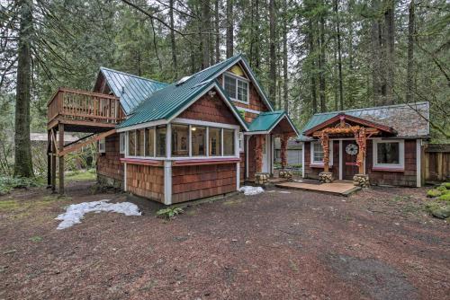 The Sundance Cottage with Patio, Near Mt Hood - Rhododendron