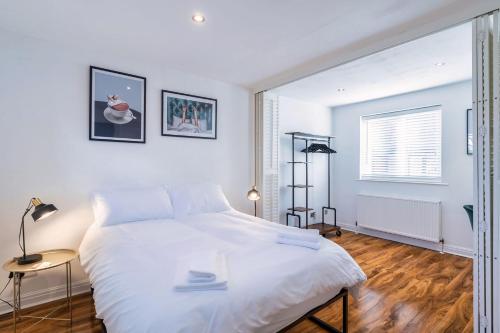 Charming & Central House with Garden and Free Parking, Беверли (фото 3)