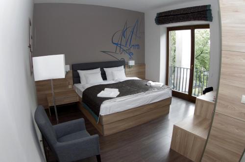 Hotel Therapia - image 6